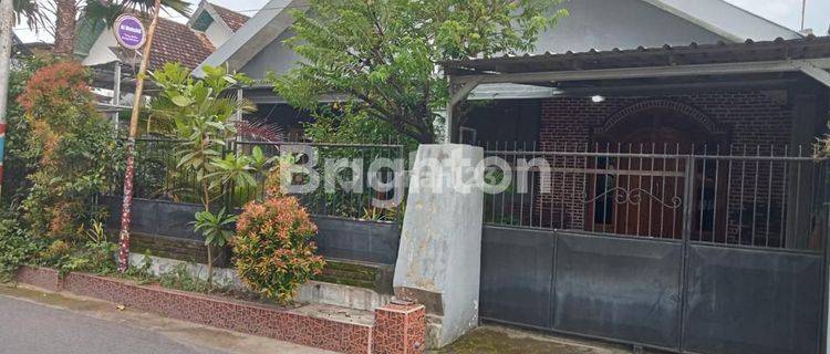 Rumah asri siap pakai 1