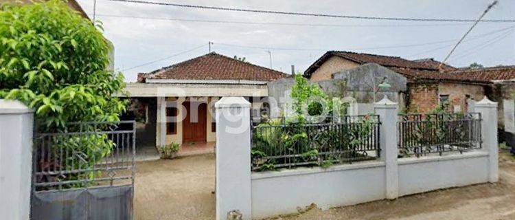 RUMAH LUAS AREA WATES KEDIRI 1