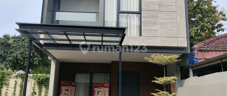 Rumah Dijual 2lantai Cluster Terbaru Taman Aries .jakarta Barat 1