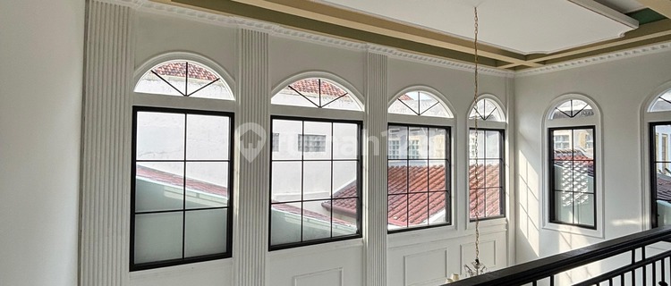 Disewakan Rumah Baru Minimalis Modern Siap Huni di Setiabudi 1