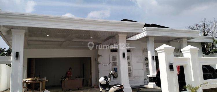 Rumah Mewah Posisi Hook Bebas Desain di Kota Pekanbaru  1