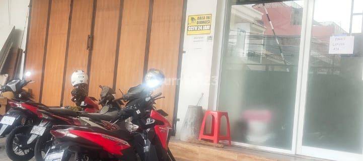 Gedung di Jelambar. Shm. 4 Lantai. Harga Nego 1