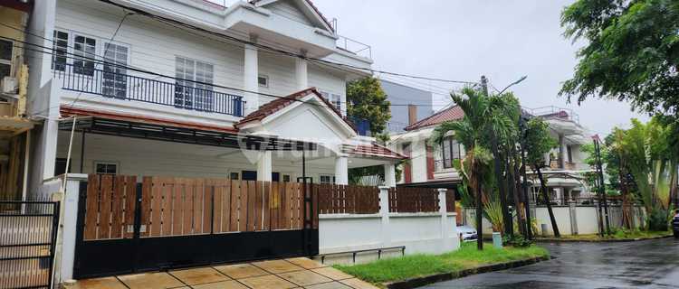 Hoek House Taman Semanan Indah. Semi-Furnished. See It to Love It. 1