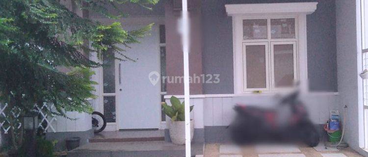 DIJUAL RUGI  RUMAH dua LANTAI SIAP HUNI THE SAVIA BSD CITY  1