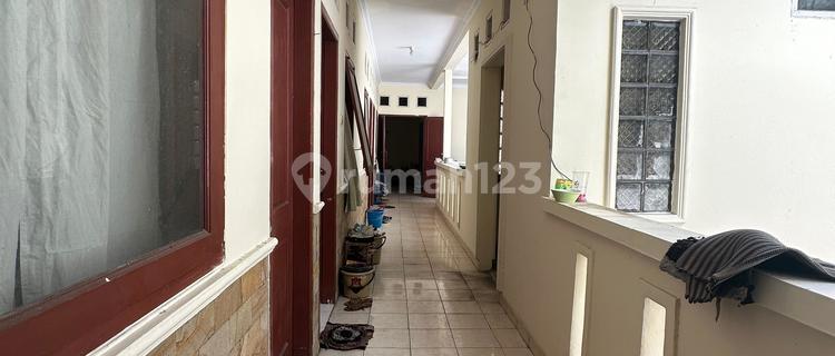 Boarding House for Sale Tamansiswa City 975 Mil 6BR 1