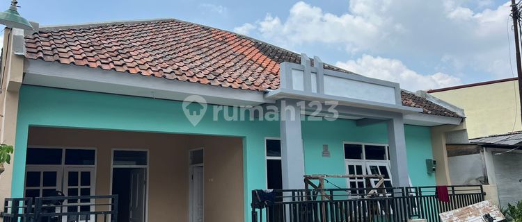 DIJUAL RUMAH HOOK DALAM PERUM di MINOMARTANI Terenovasi 1