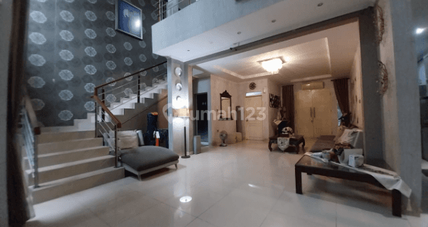 Dijual Rumah Mewah Full Furnished di Perumahan Puri Gading Pondok Melati Bekasi 1