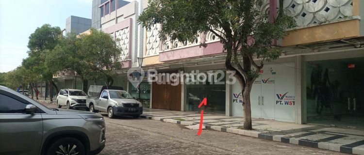 SHOPHOUSE FOR BUSINESS IN PREMIUM LOCATION, ALANG ALANG LEBAR, SOUTH SUMATRA 1