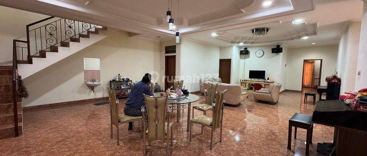 Rumah Hoek.muara.karang.semi Furnished Murah 1