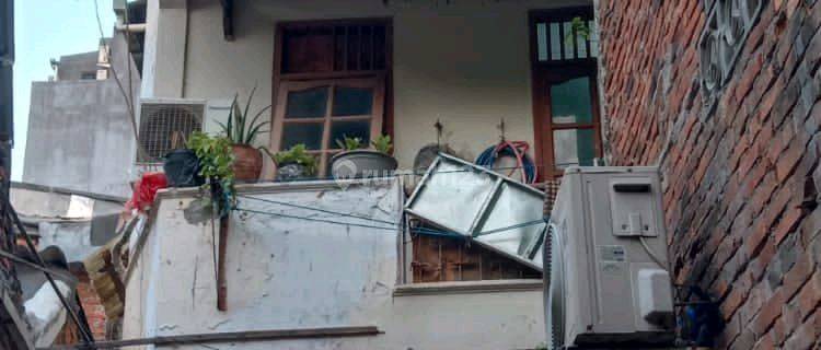 Rumah.3.lantai.mangga Besar Cocok U Kos2an 1