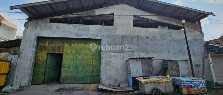 Gudang Harga Miring Cemani Solo 1