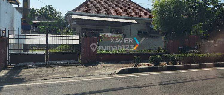 Rumah Vintage Cantik Dekat Stasiun Balapan Solo 1