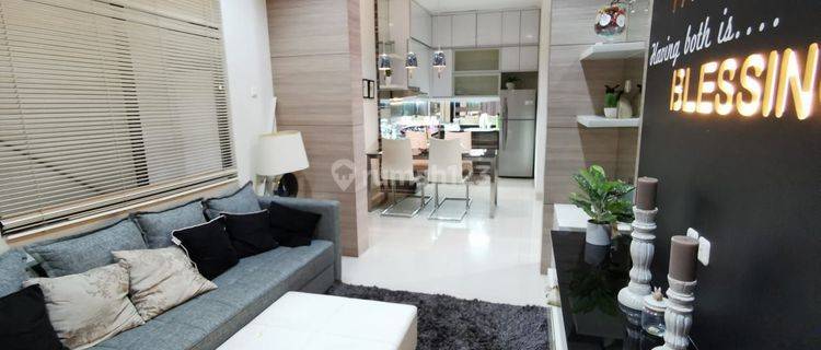 Dijual Rumah Mewah Siap Huni Full Furnished Posisi Hook Di Casa Jardin, Daan Mogot, Jakarta Barat 1