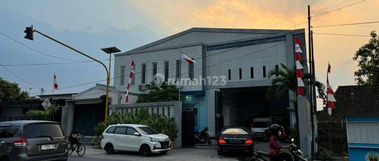 Dijual Cepat Kantor + Gudang Di Bojonegoro 1