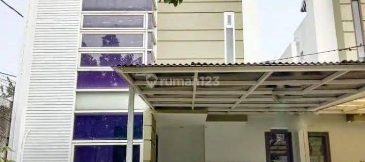 Rumah dalam cluster siap huni di Bintaro 1