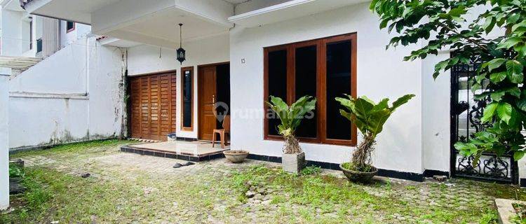 For Rent At Tebet Prime Area ( Baru Renovasi ) 1