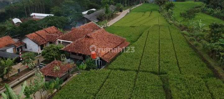 Dijua Villa Bagus Luas Di Cipatat Bandung  1