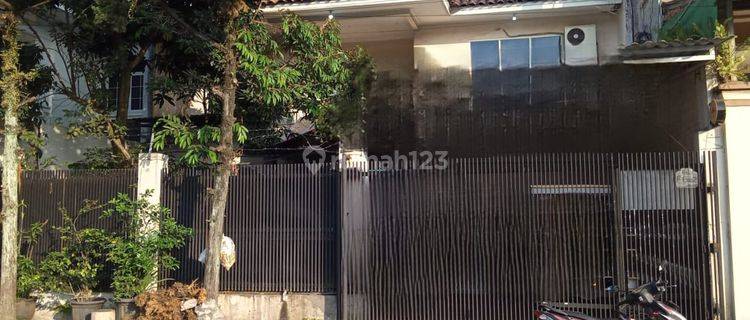 Rumah Bagus Kokoh Terawat Siap Huni di Mainroad Taman Holis Indah Bandung 1