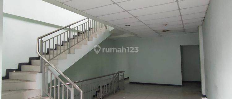 RUKO LUAS STRATEGIS 3,5 LANTAI SIAP PAKAI DI SUDIRMAN BANDUNG 1