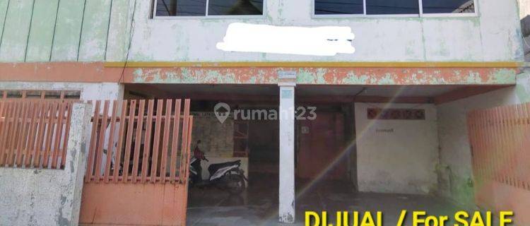 Dijual Rumah Usaha Lapangan FUTSAL Surabaya di Jalan Tangkis Turi  - Simomulyo - Sukomanunggal  1