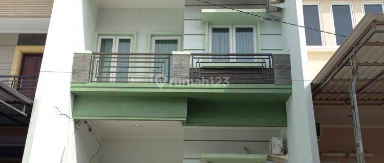 Jual Rumah di Kelapa Gading 1