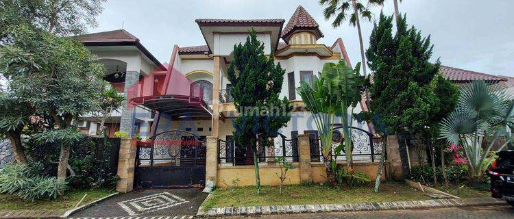 Rumah besar sewa, lokasi nyaman one gate system, club house 1