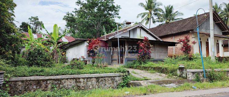 Dijual Rumah Pinggir Jalan Raya Pulung Ponorogo Cocok Untuk Usaha 1