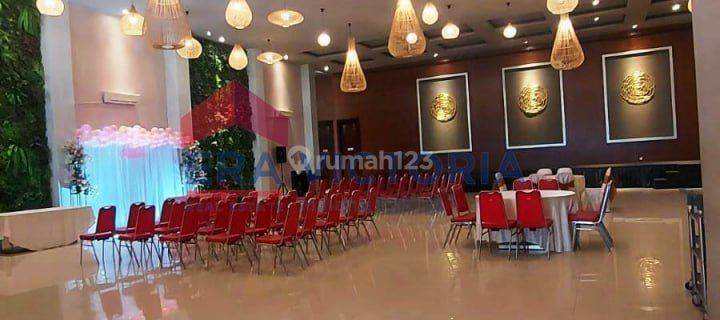 Ruang Usaha Ruko Sewa Lokasi Strategis Cocok Untuk Resto Cafe 1