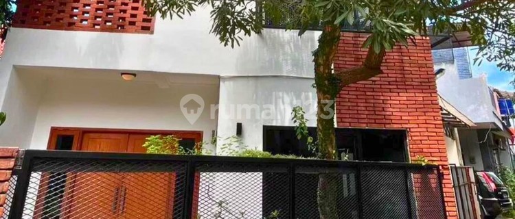 Rumah Bagus 2 Lantai Harga Menarik Siap Huni di Veteran Bintaro Jakarta Selatan (Im) 1