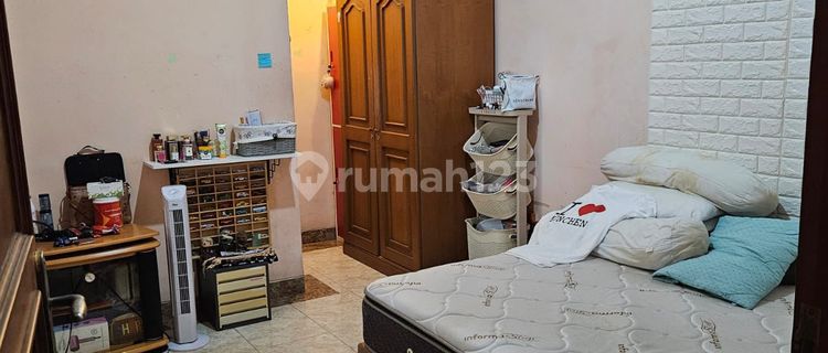 SHM House in Melodi Mas, Kelapa Gading - 3 Floors 1