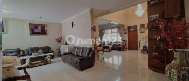 Rumah di Modernland, Tangerang - Semi Furnished 1