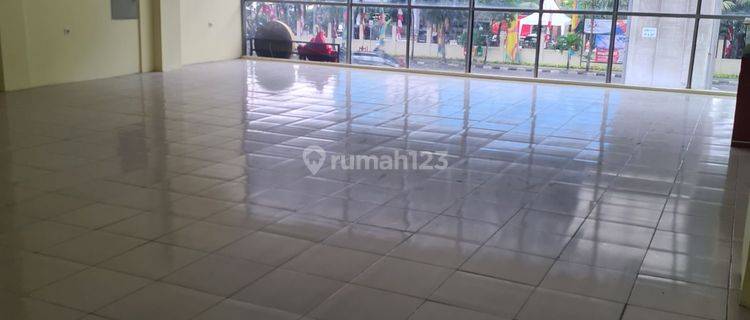 ruko super rapi murah hoek Boulevard Kelapa Gading Jakarta Utara 1