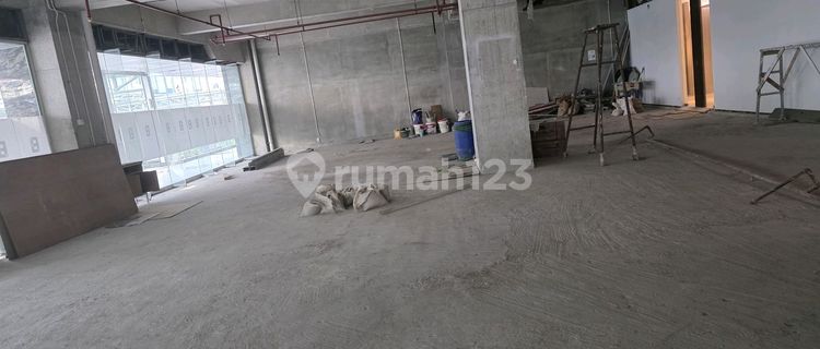 Ruang Kantor Landmark Pluit Siap Pakai Murah Jakut 1
