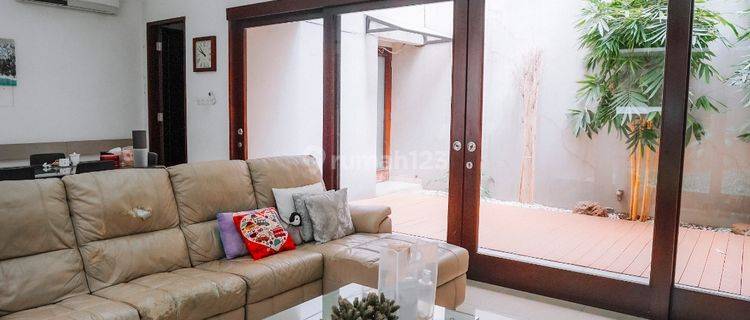 Rumah Villa Permata Gading Minimalis 1