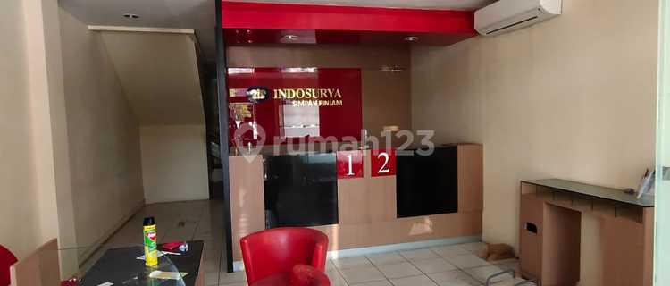 Shop house for rent 1