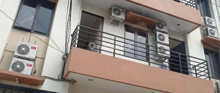 FULL OCCUPANCY Rumah Kost 5 Lantai di Tanjung Duren, Jakarta Barat
 1