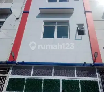 New 4-Story Boarding House Fully Occupied at Bandara City Mall, Tangerang 1