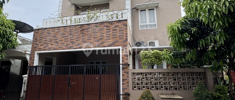 Termurah Dijual Cepat Rumah Hook Cantik Terawat di Nusaloka Bsd 1