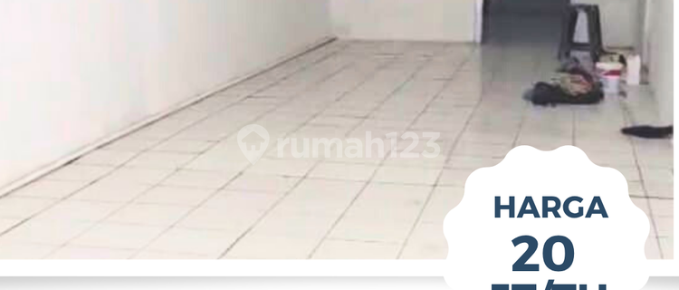 BUSINESS SPACE STRATEGIC LOCATION NEAR MAIN ROAD 1