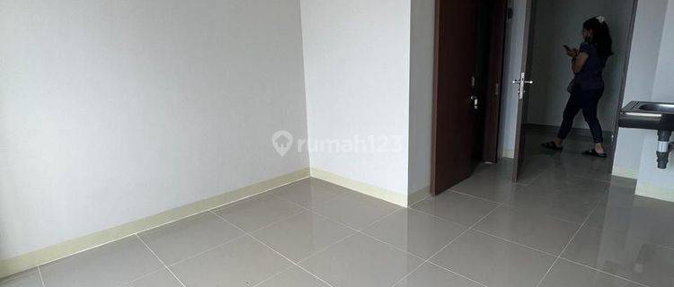 Dijual cepat BU apartemen transpark juanda bekasi 1