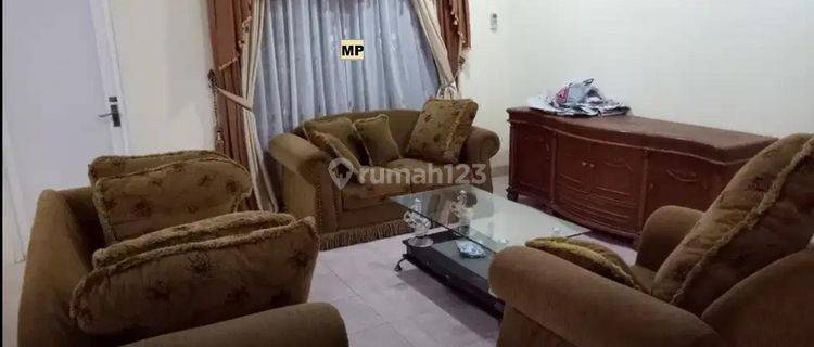 Disewakan Rumah Furnished, Area Raffles Hills 1