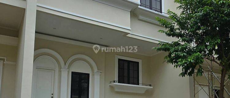 Brand New ! Rumah Mewah Siap Huni dalam Cluster @Kebon Jeruk 1