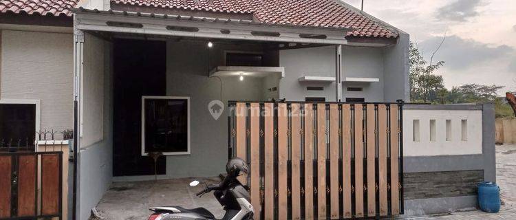 Rumah Siap Huni Minimalis Modern Di Cluster Favorit Dekat Mojosongo, Solo 1