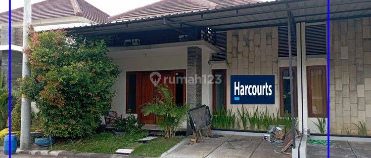 Rumah siap huni di cluster elit 1