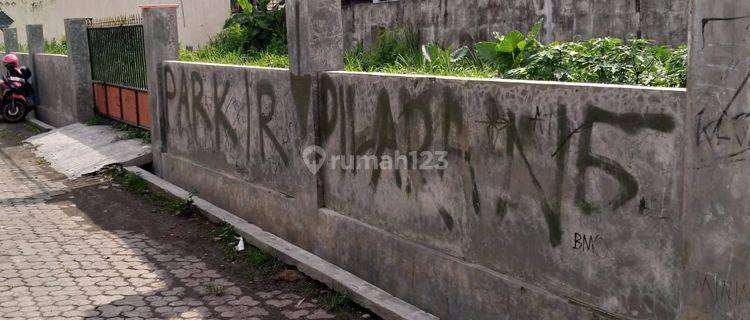 Dua tanah kavling jejer dekat RSUD Bung Karno, Solo. 1