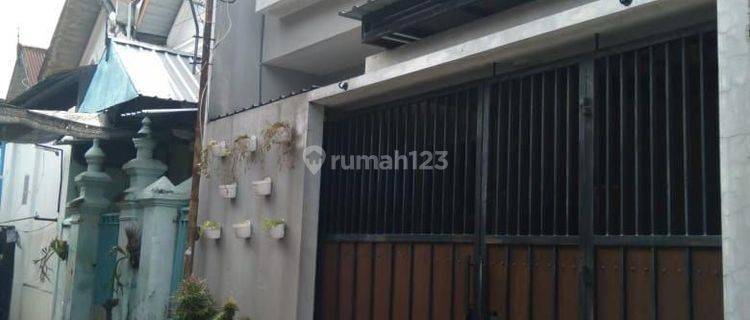 Rumah Siap Pakai 
2 Lantai Tengah Kota
desain Modern Minimalis 1