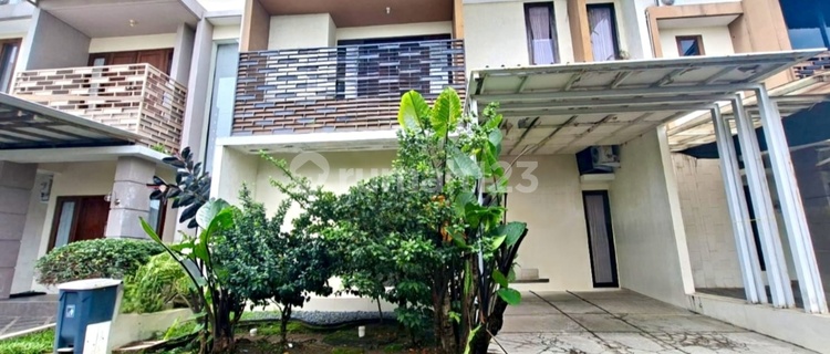 Rumah Bagus 2 Lantai Full Furnished di Cluster Elite di Gentan, Solo 1
