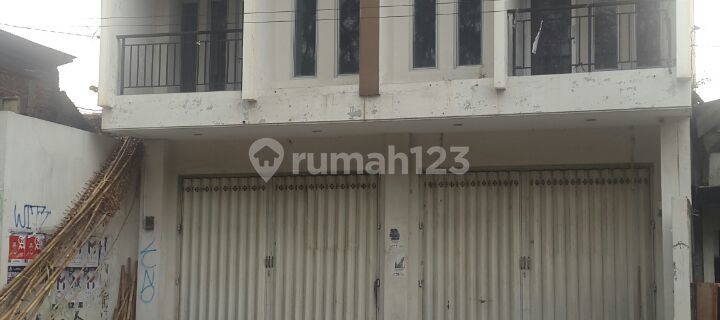 Affordable Strategic 3-Floor Shophouse on Bhayangkara Street Solo, Near Slamet Riyadi Road and Veteran Street Solo Former Lawson 1