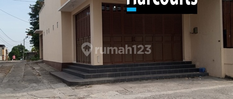 Good Ready-to-Use Shop House in Plesungan, Solo 1