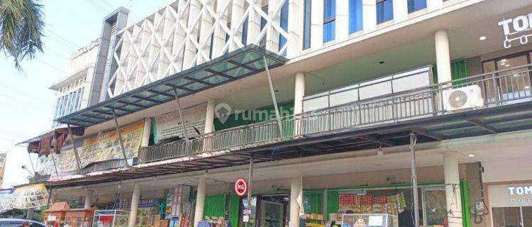 Ruko 3 Lantai di Golden City, Bekasi Utara 7 mnt ke Sumarecon Bekasi 1